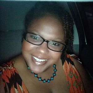 Meet your Posher, Latoya